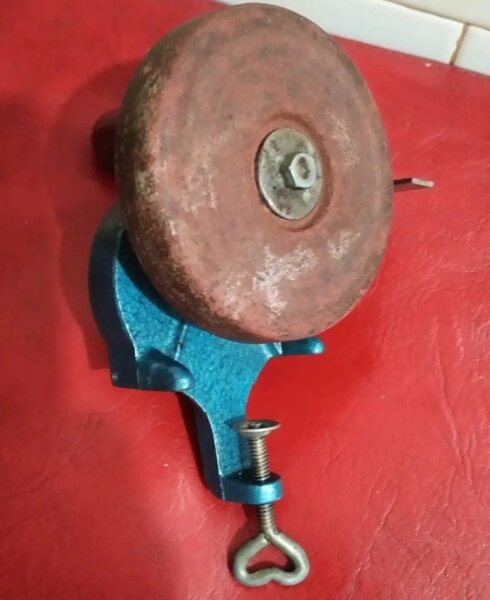 Tocila cu multiplicator