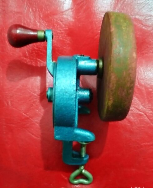 Tocila cu multiplicator